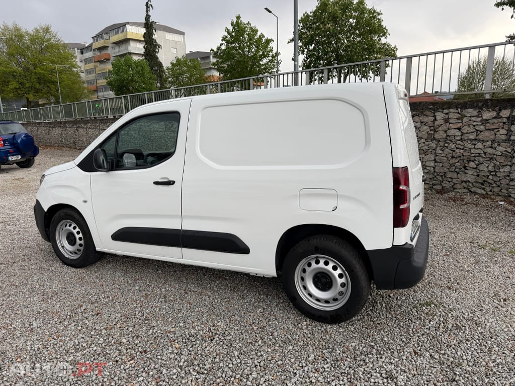 Peugeot Partner 1.6 BlueHDi L1 Pro 3L