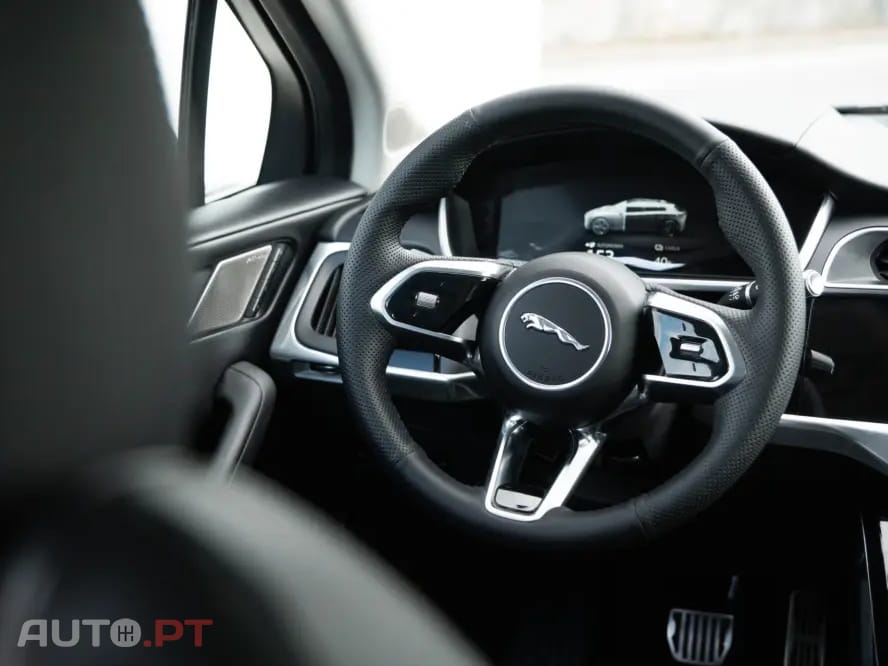 Jaguar I-Pace EV400 AWD SE