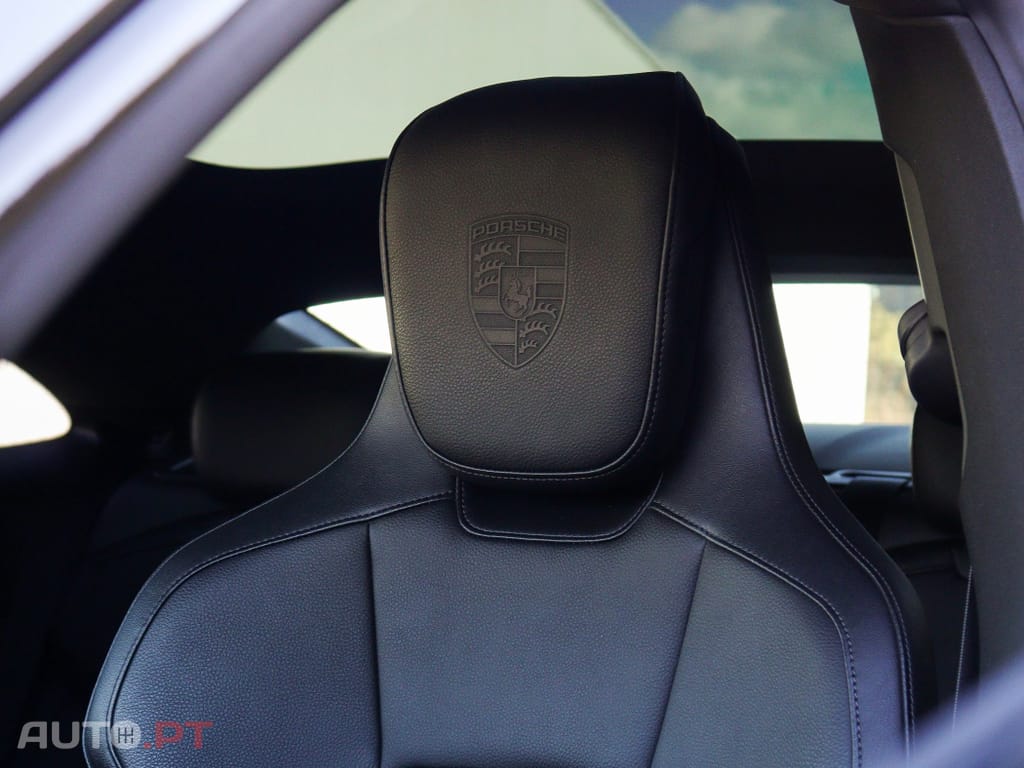 Porsche Taycan 4S bateria Performance Plus