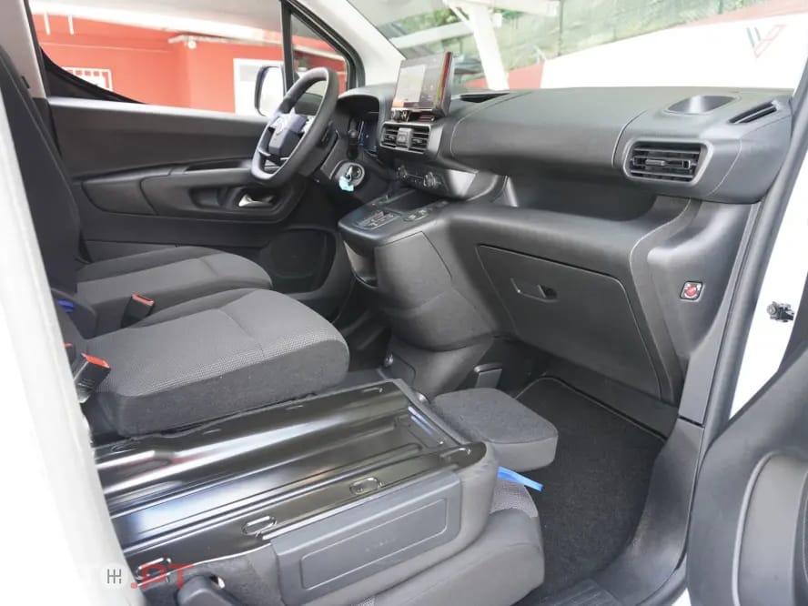 Citroen Berlingo M 130 EAT8 MAX