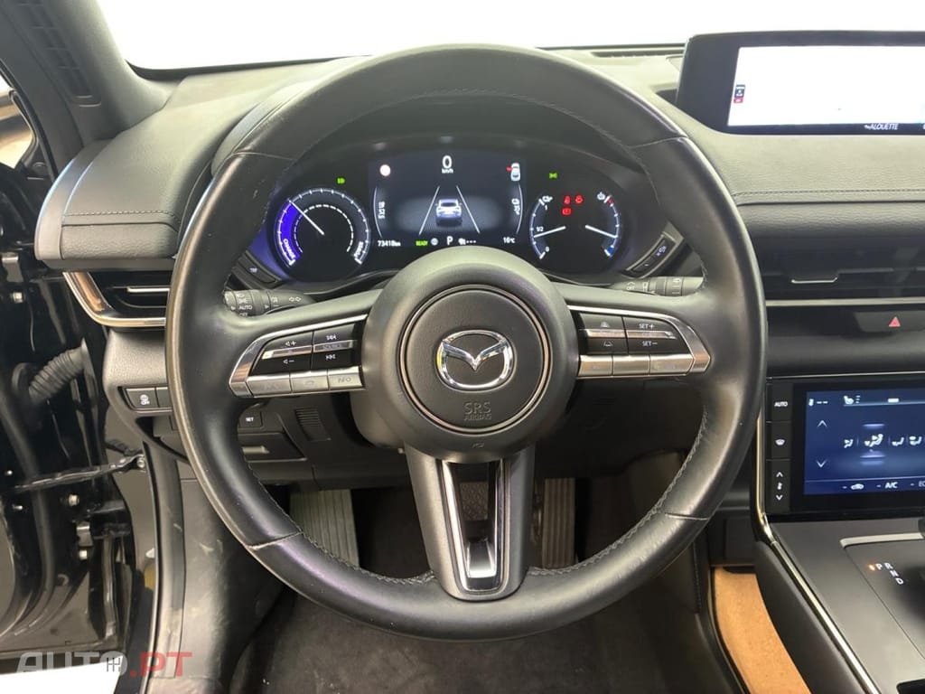 Mazda MX-30 e-Skyactiv First Edition Modern Confidence