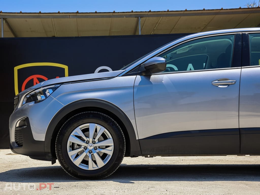Peugeot 3008 1.5 BlueHDi Active