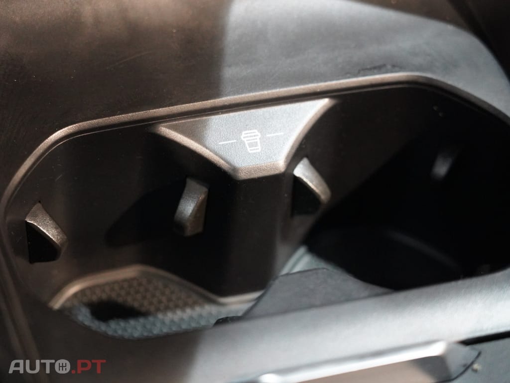 MG MG4 64 kWh Luxury