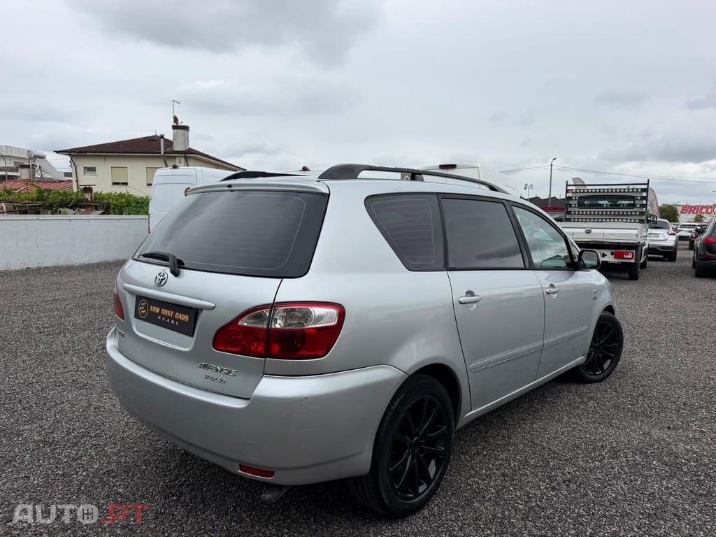Toyota Avensis Verso 2.0 D-4D