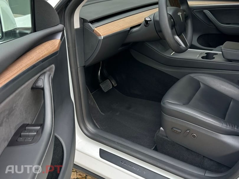 Tesla Model Y Long Range Tração Integral