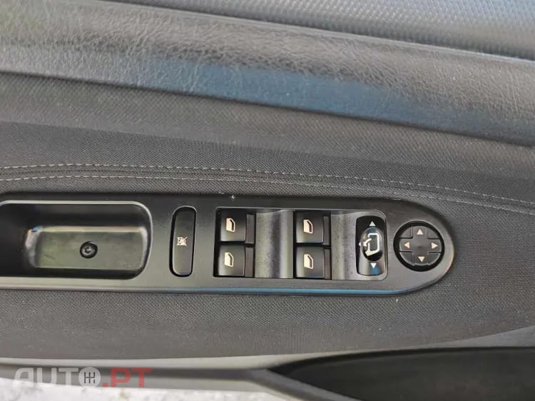 Peugeot 207 SW 1.4 VTi Sportium