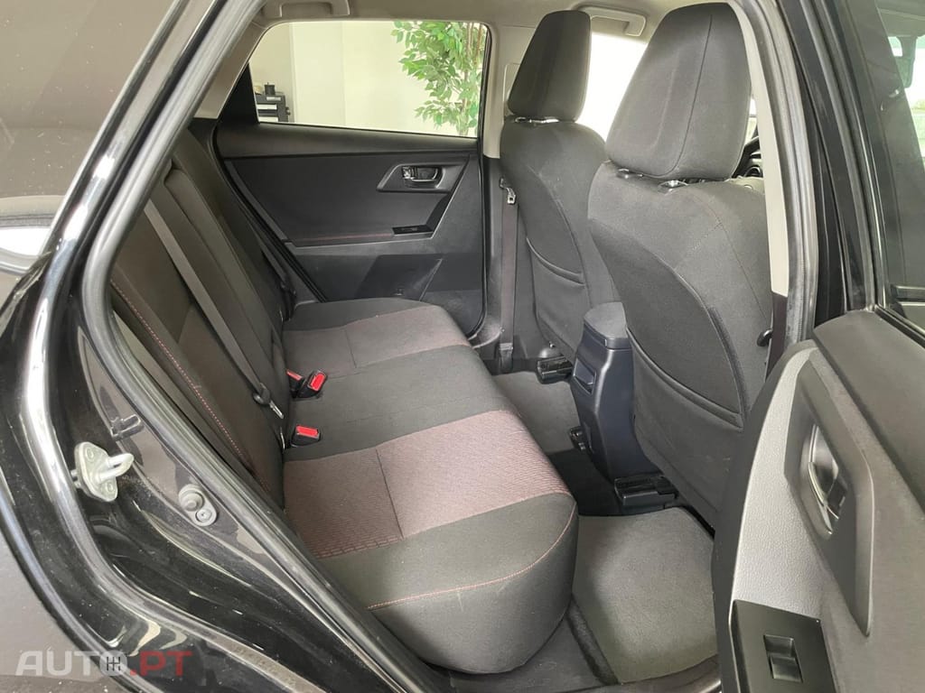 Toyota Auris 1.4 D-4D Exclusive+P.Sport