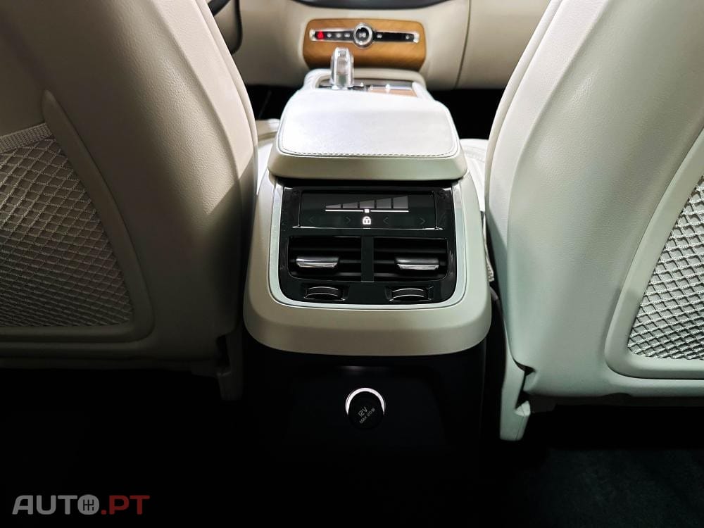 Volvo XC90 T8 AWD Twin Engine Geartronic Inscription