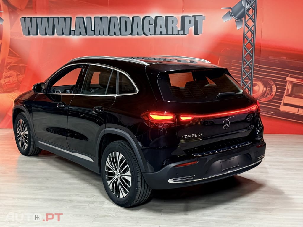 Mercedes-Benz EQA 250+ Progressive — fotografia 3