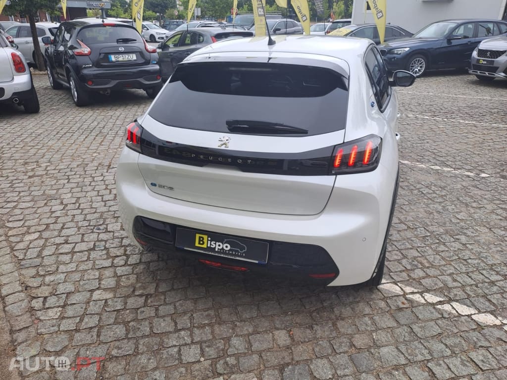 Peugeot E-208 50 kWh Allure