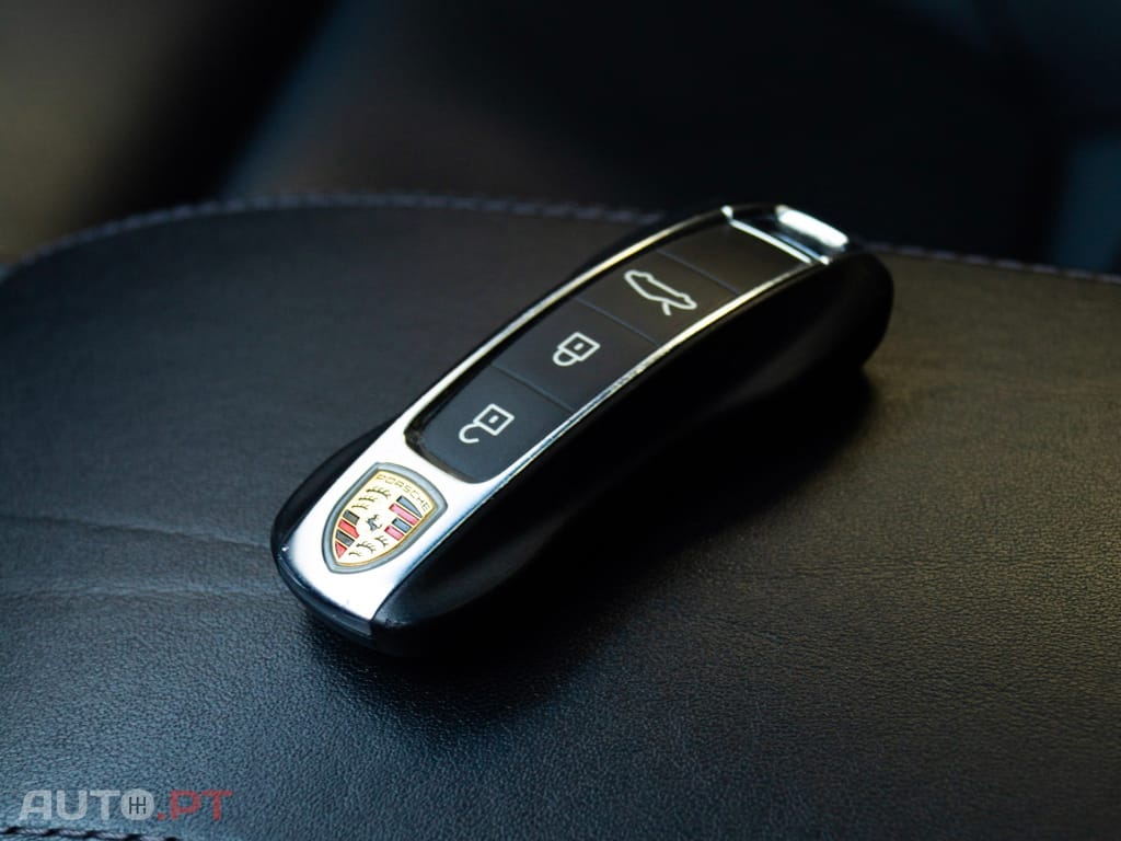 Porsche 992 Carrera 4S PDK