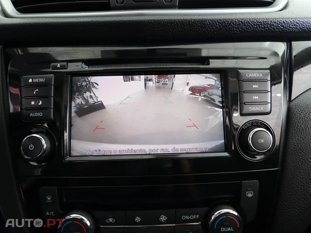 Nissan Qashqai 1.5 dCi N-Connecta J18