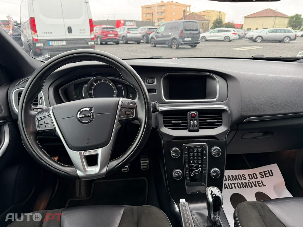 Volvo V40 2.0 D2 R-Design