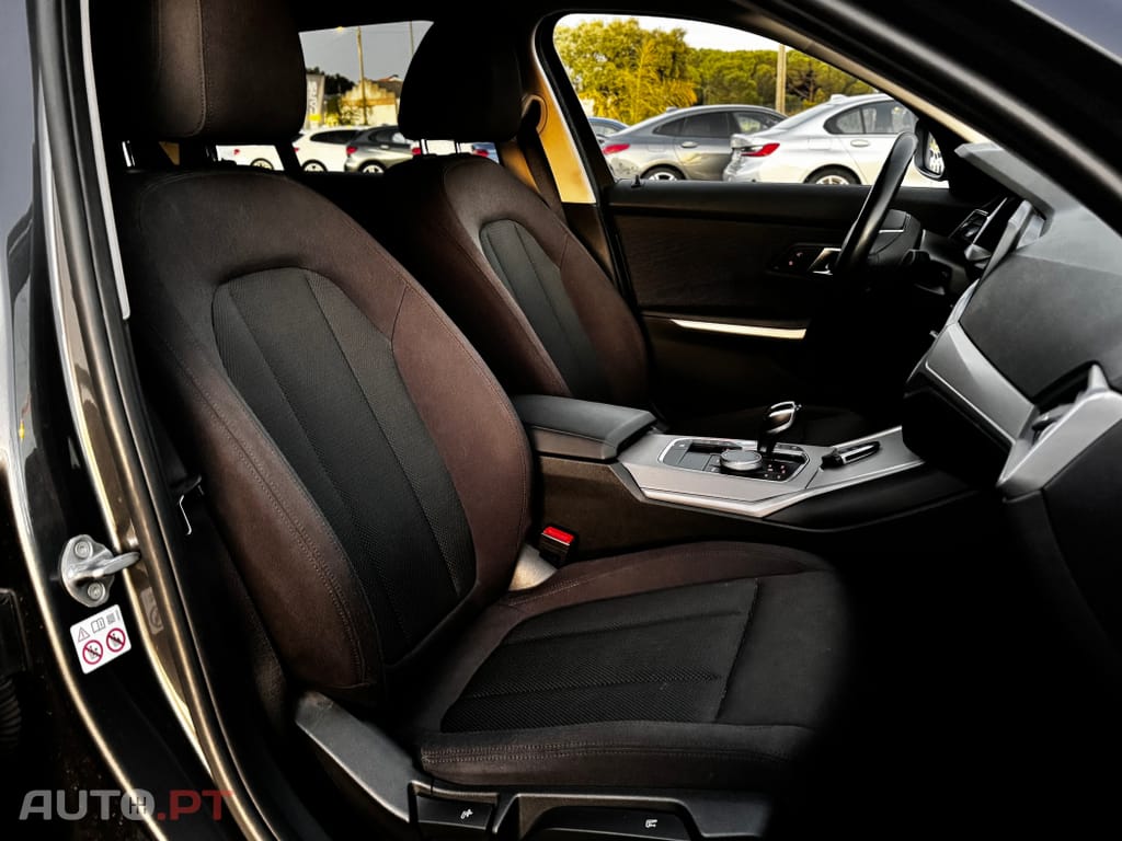 BMW 330 e Touring Corporate Edition Auto