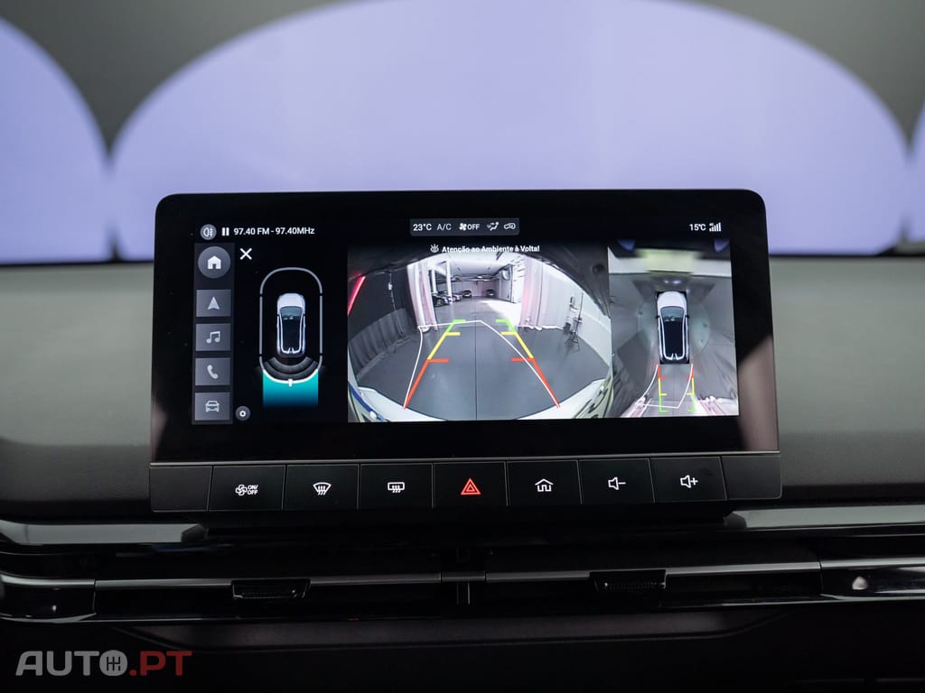 MG MG4 77 kWh Extended Range Luxury