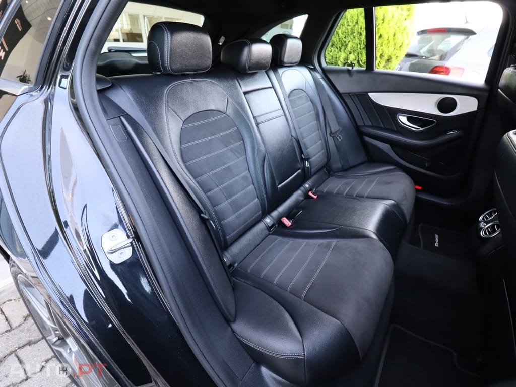 Mercedes-Benz C 300 de AMG Line