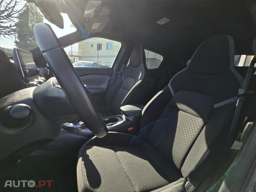 Nissan Juke 1.0 DIG-T DCT N-Connecta