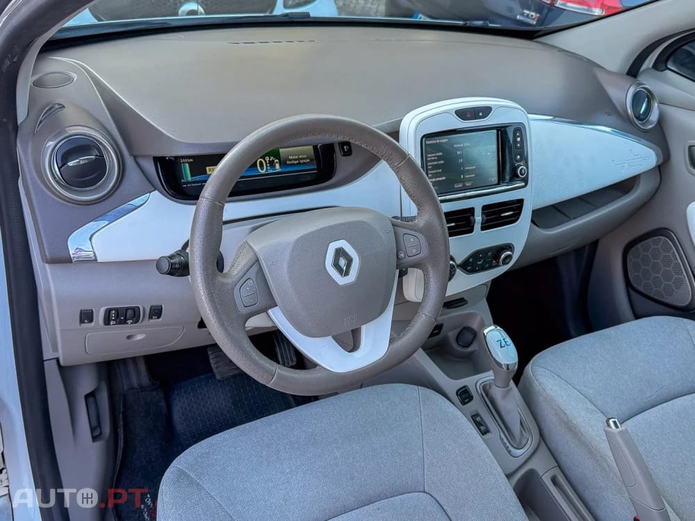 Renault Zoe (s/ Bateria) 41 kwh Life