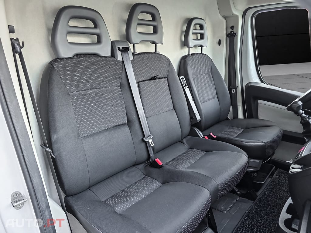 Peugeot Boxer 2.0 BlueHDi 333 L3H2 Pro