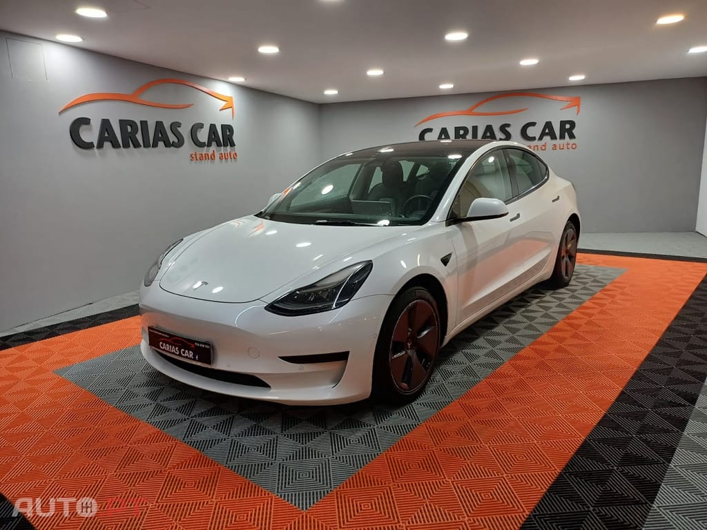 Tesla Model 3 Standard Range Plus RWD