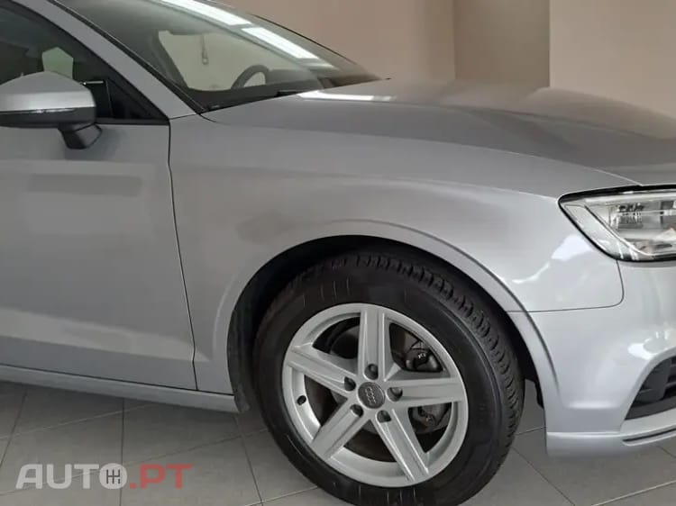 Audi A3 30 TFSI Design S tronic