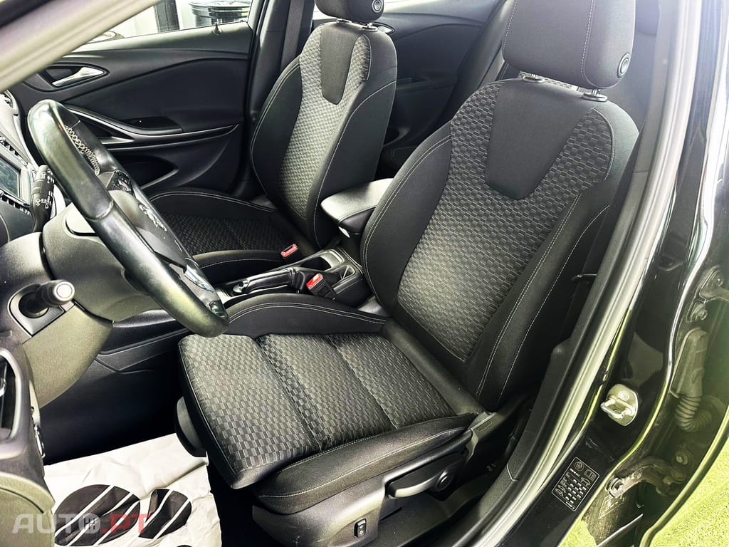 Opel Astra Dynamic S/S