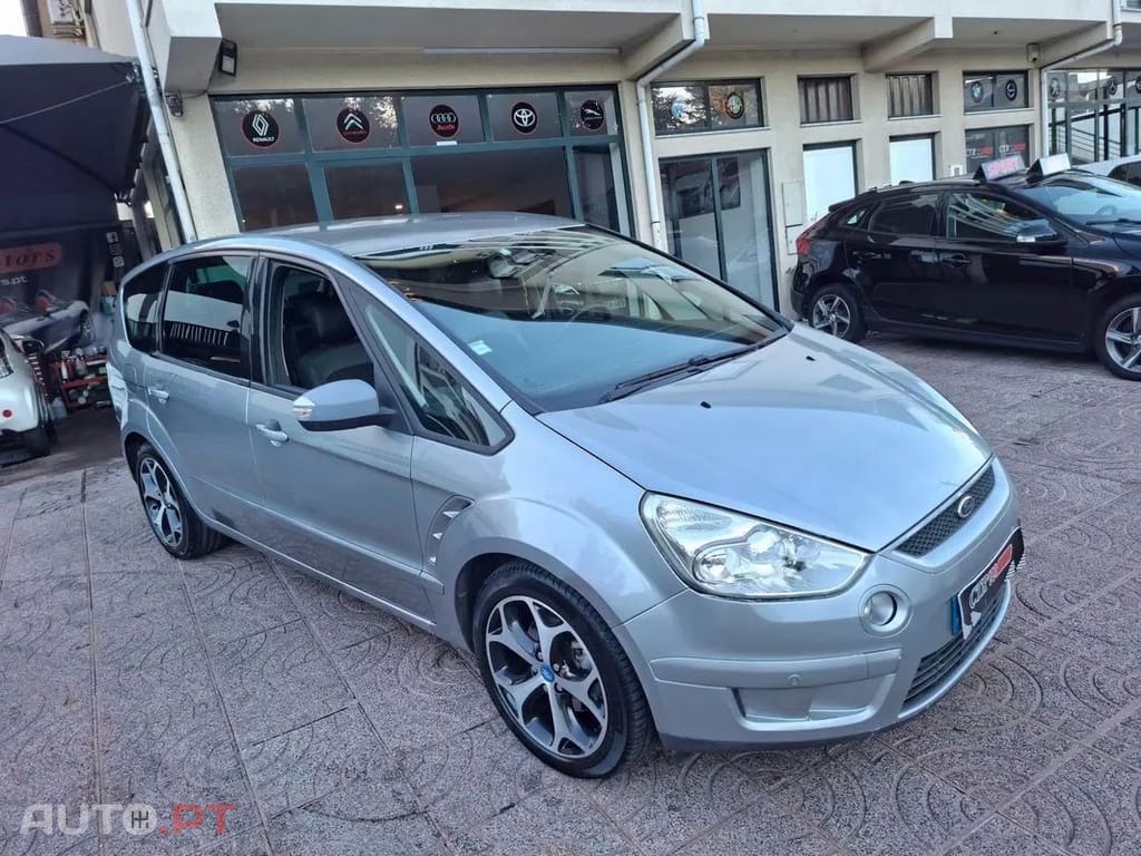 Ford S-Max  2 0 Tdci Dpf Titanium
