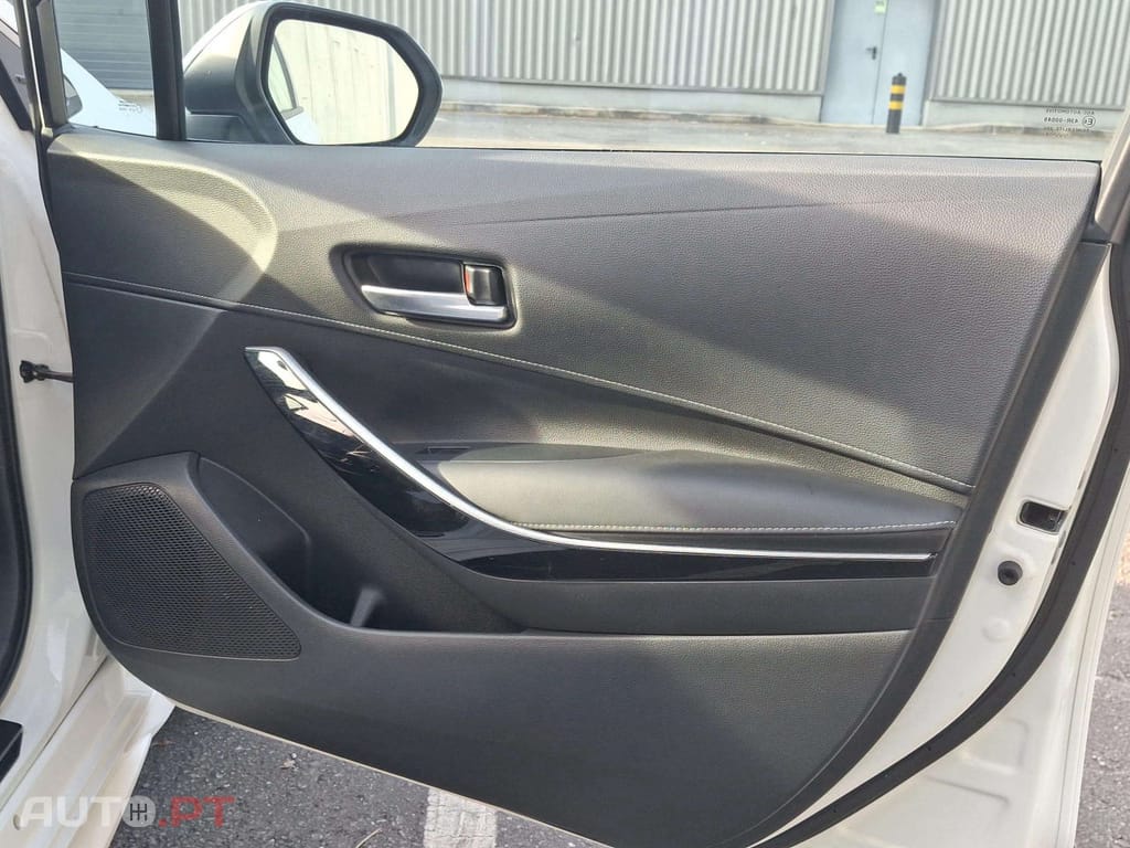 Toyota Corolla 1.8 Hybrid Comfort+P.Sport