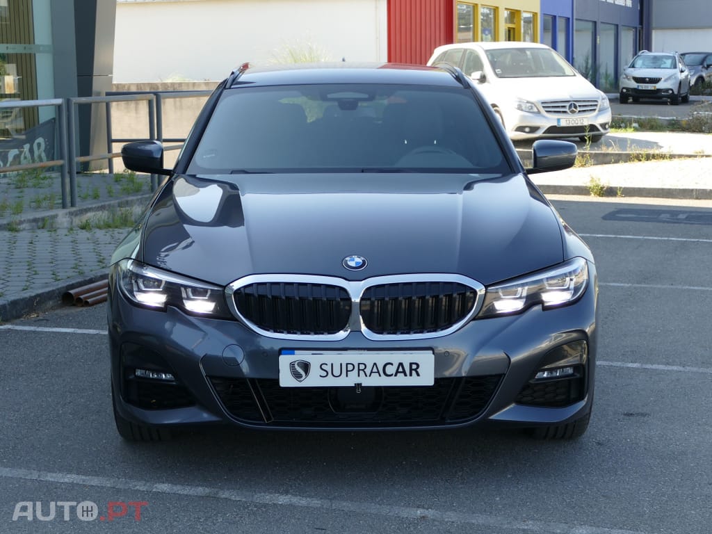 BMW 330 e Touring Pack M Auto