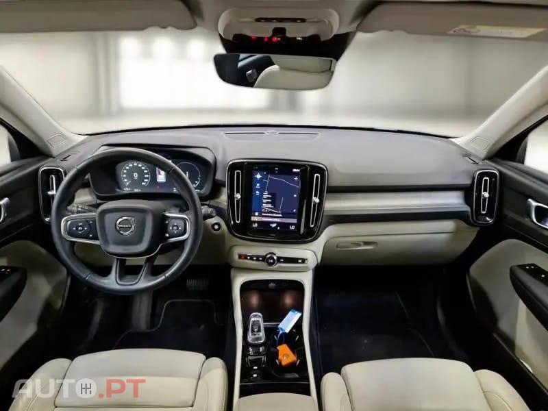 Volvo XC40 T5 Recharge DKG Inscription