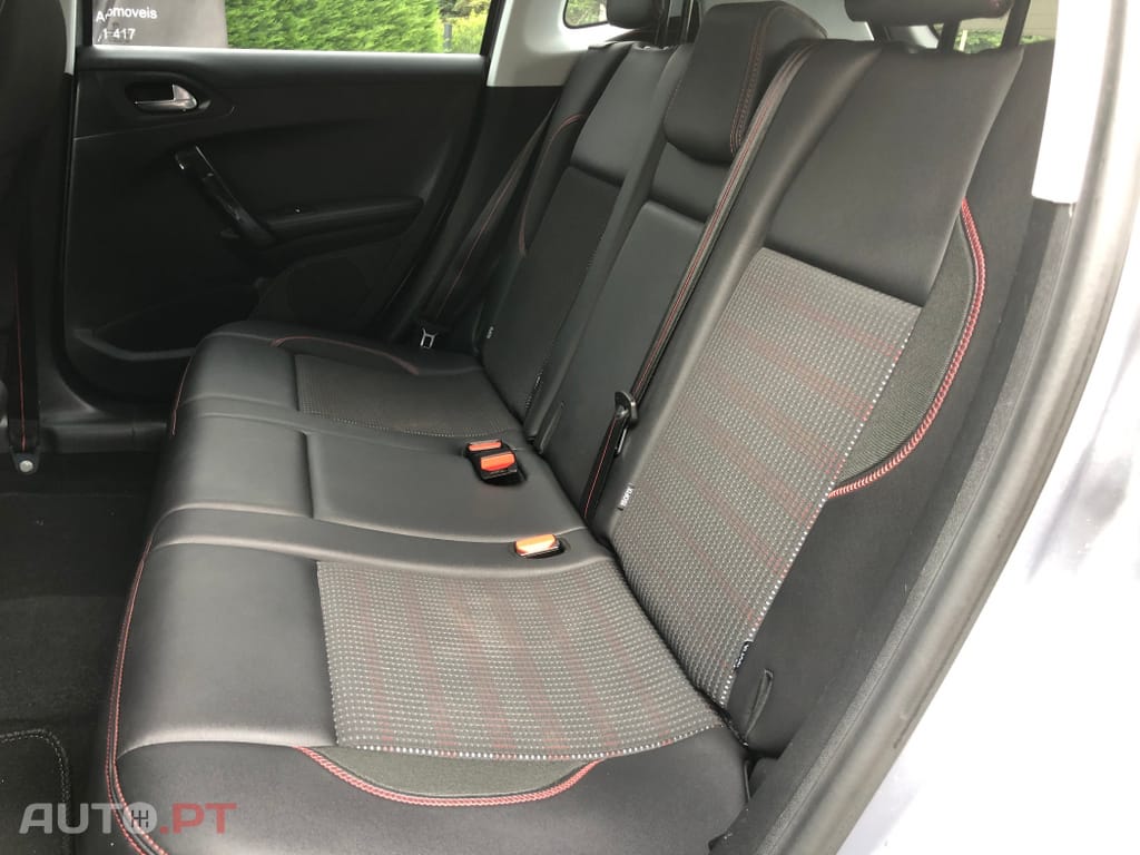 Peugeot 2008 1.2 PureTech GT Line