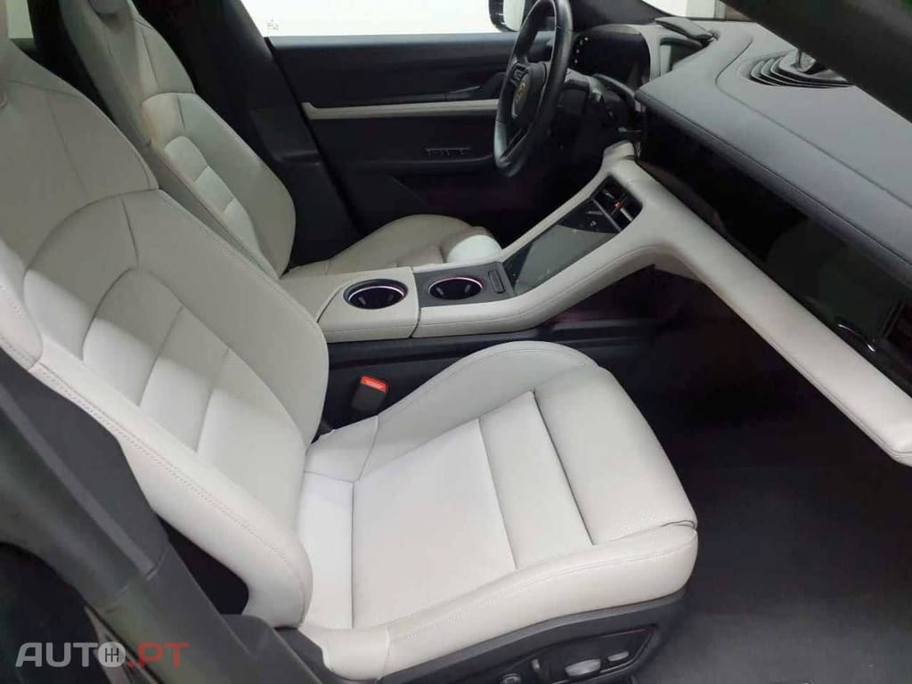 Porsche Taycan Sport Turismo