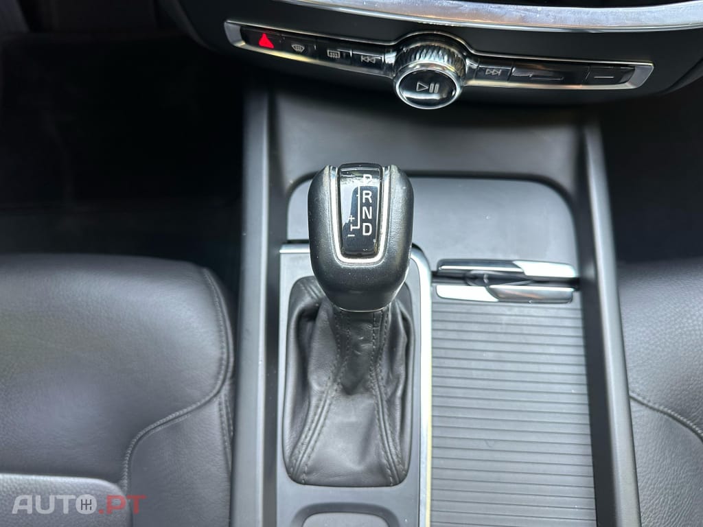 Volvo V60 2.0 D3 R-Design Geartronic