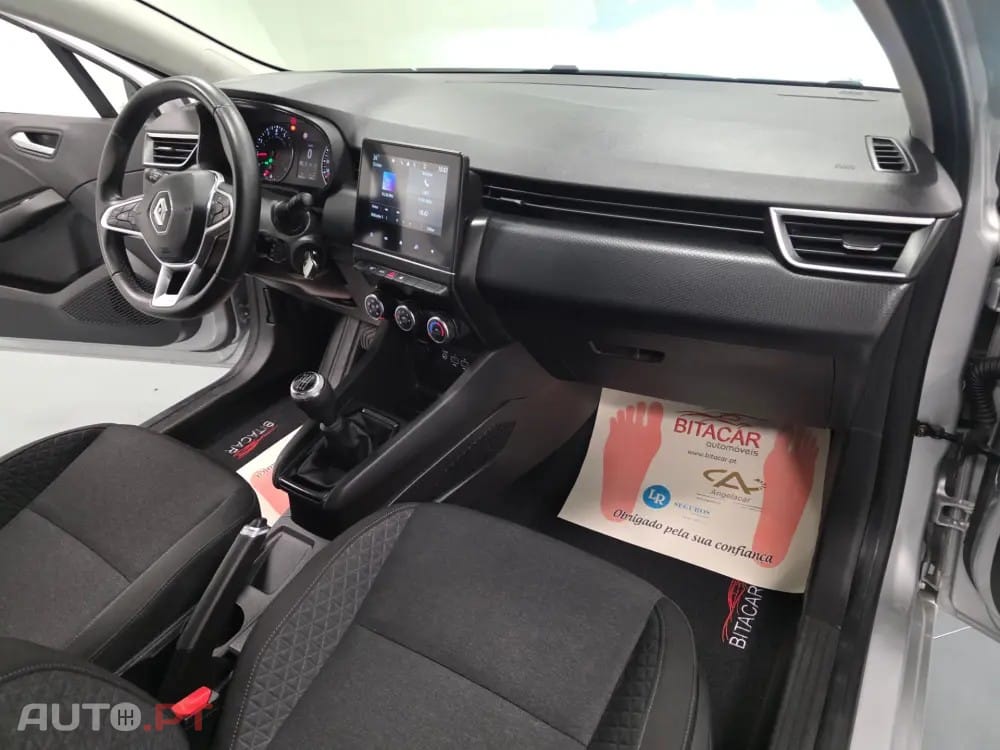 Renault Clio 1.0 TCe Evolution — fotografia 73