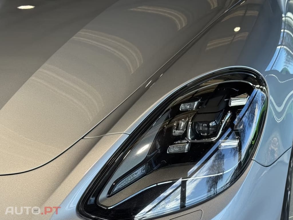 Porsche Panamera 4 E-Hybrid