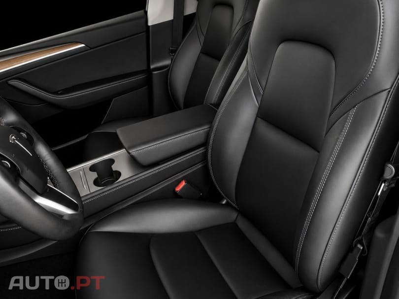 Tesla Model Y Long Range Dual Motor AWD