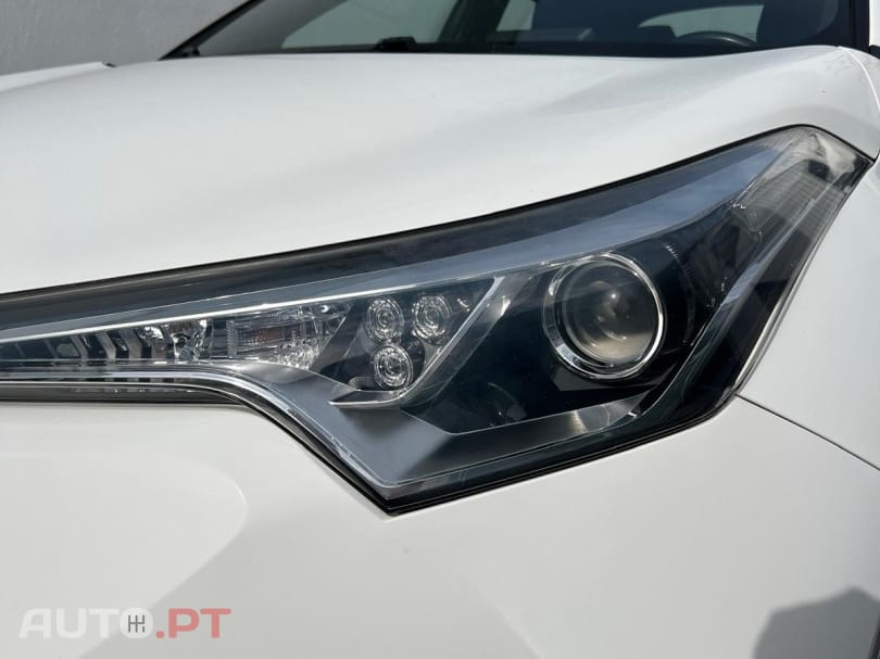 Toyota C-HR 1.8 HSD Comfort