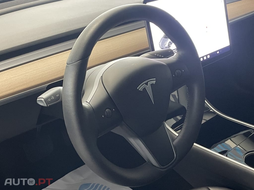 Tesla Model 3 Long-Range Dual Motor AWD