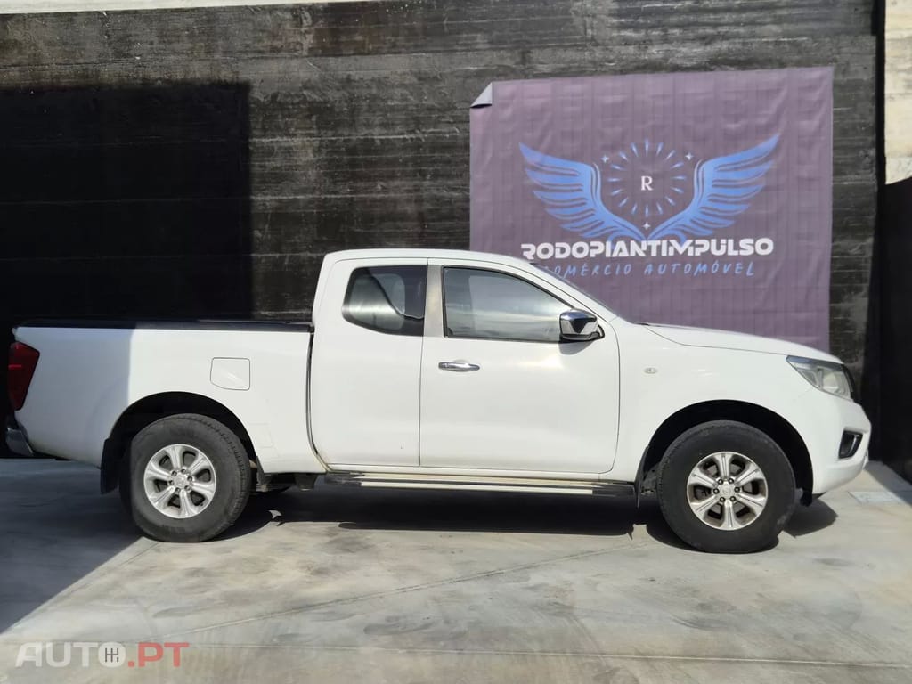 Nissan Navara 2.3 dCi CD 4WD Acenta
