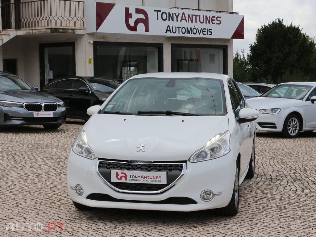 Peugeot 208 1.6 e-HDi Allure 2-Tronic
