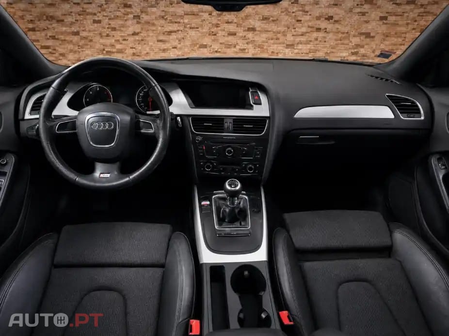 Audi A4 Avant 2.0 TDI S-line — fotografia 11