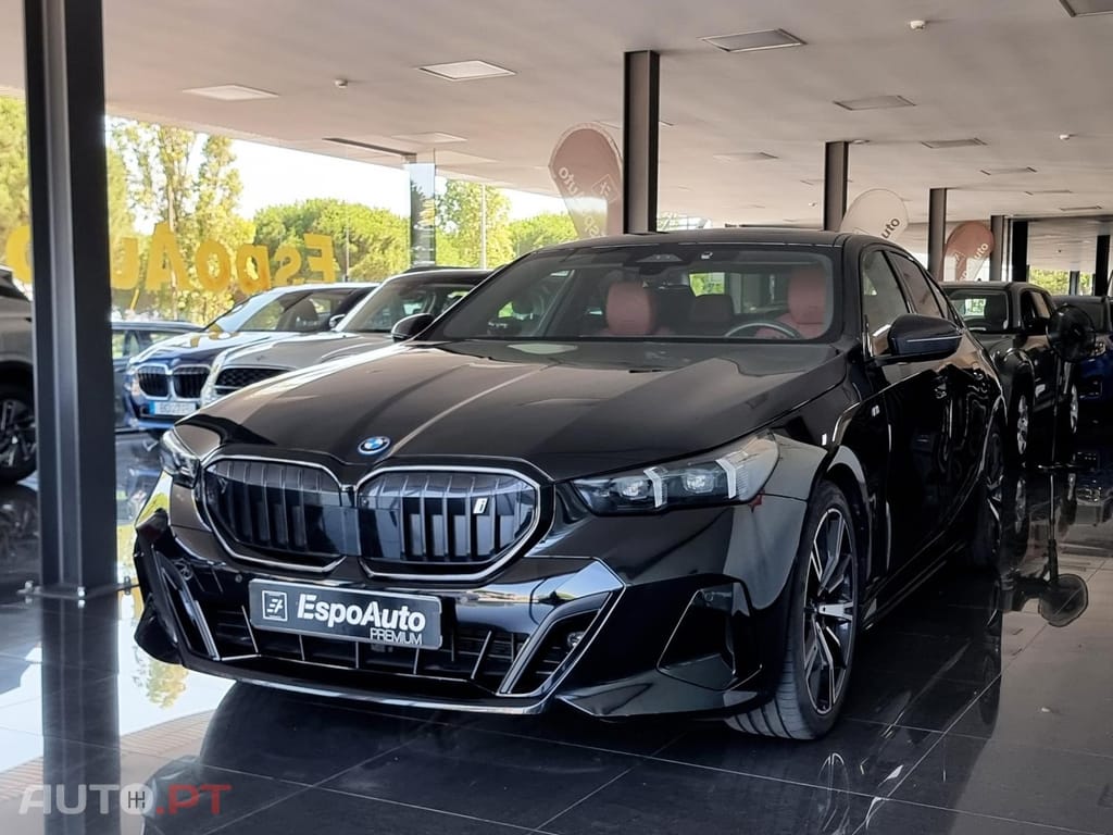 BMW i5 eDrive40 Pack Desportivo M Pro