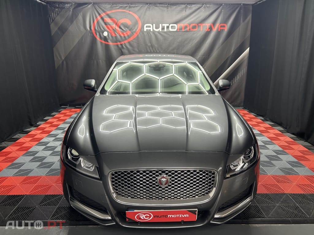 Jaguar XF 2.0 D Prestige Aut.