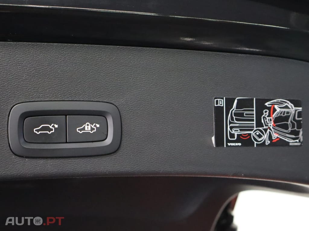 Volvo XC40 T5  Plug-in Hybrid Inscription