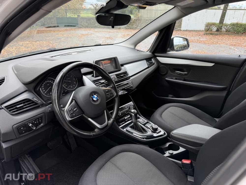 BMW 216 d Advantage Auto