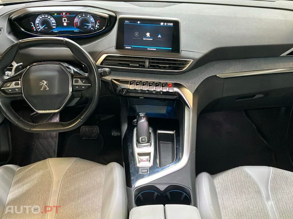Peugeot 5008 1.2 PureTech Allure EAT8