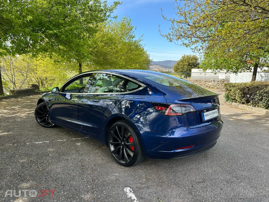 Tesla Model 3 Performance Dual Motor AWD