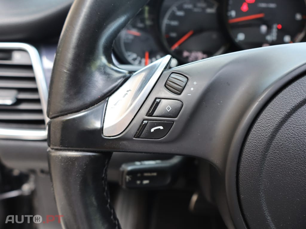 Porsche Panamera Platinum Edition