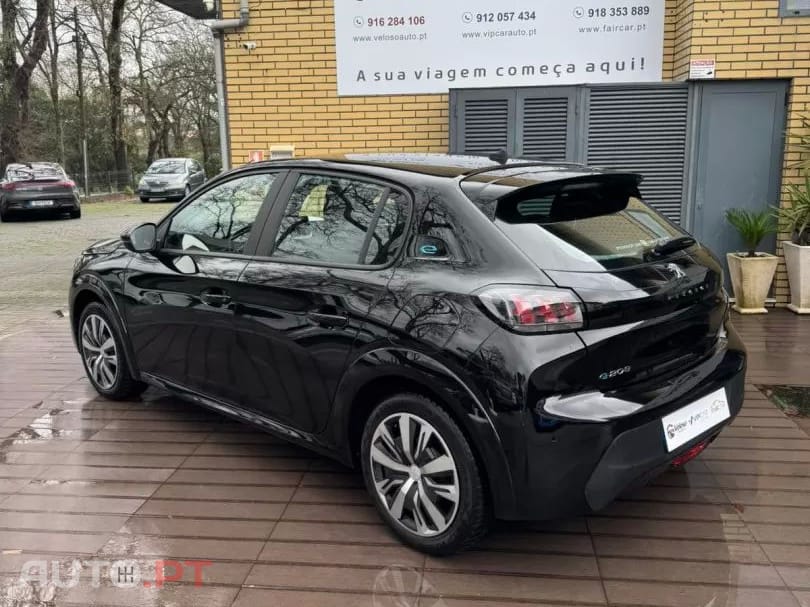 Peugeot E-208 50 kWh Active Pack