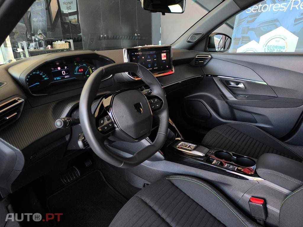 Peugeot E-2008 54 kWh Active